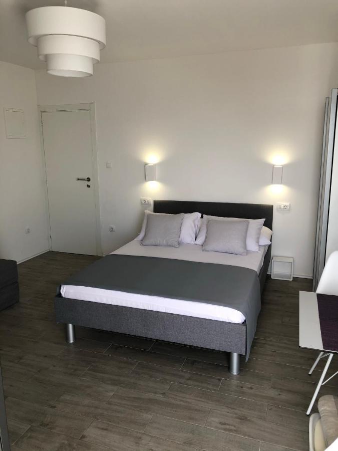 Apartmani Milka I Jozo Omiš Eksteriør bilde