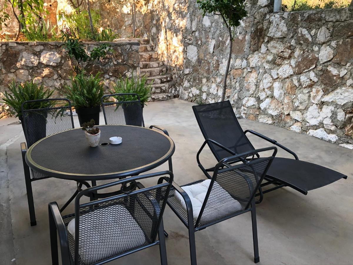 Apartmani Milka I Jozo Omiš Eksteriør bilde