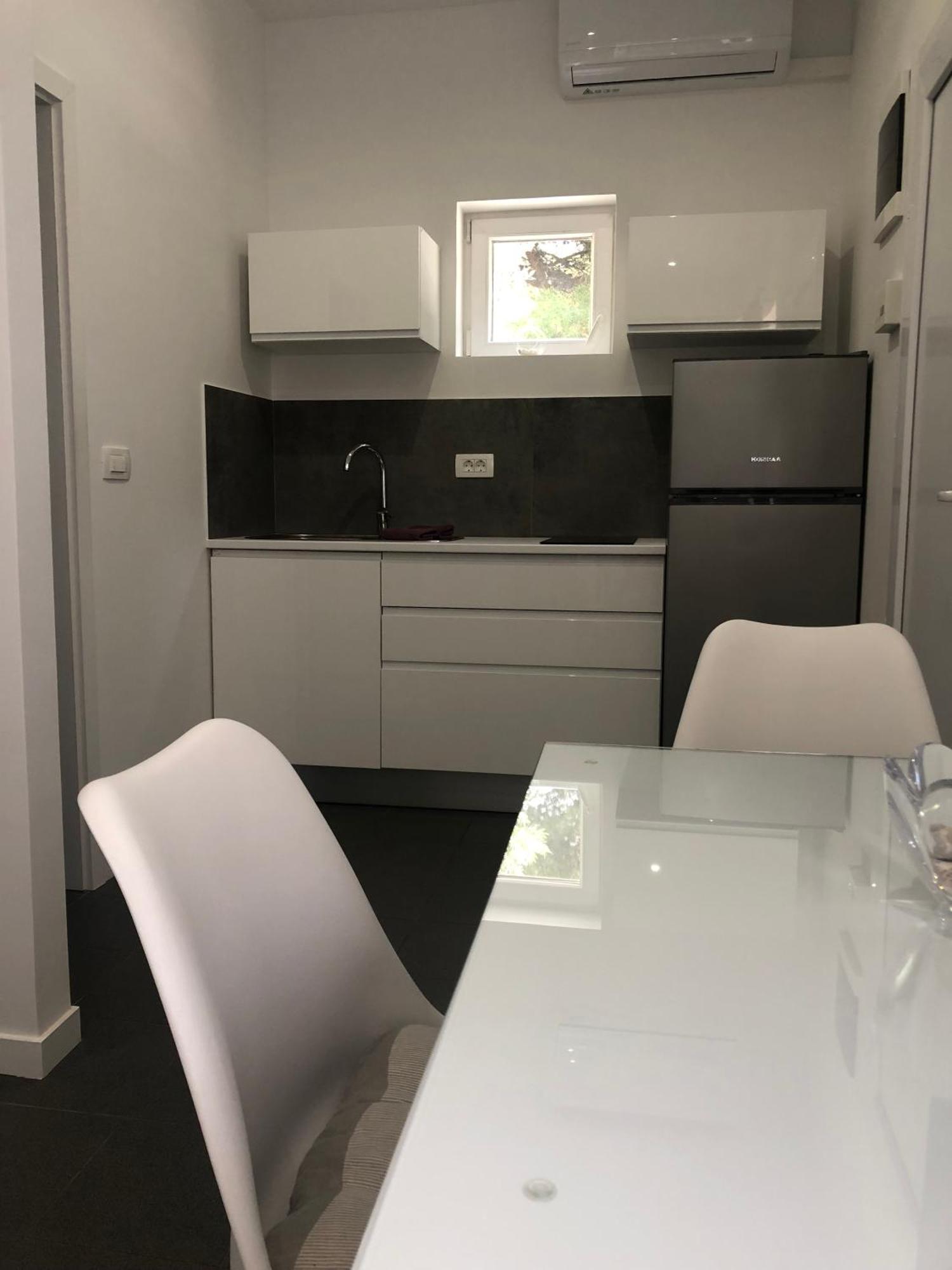 Apartmani Milka I Jozo Omiš Eksteriør bilde