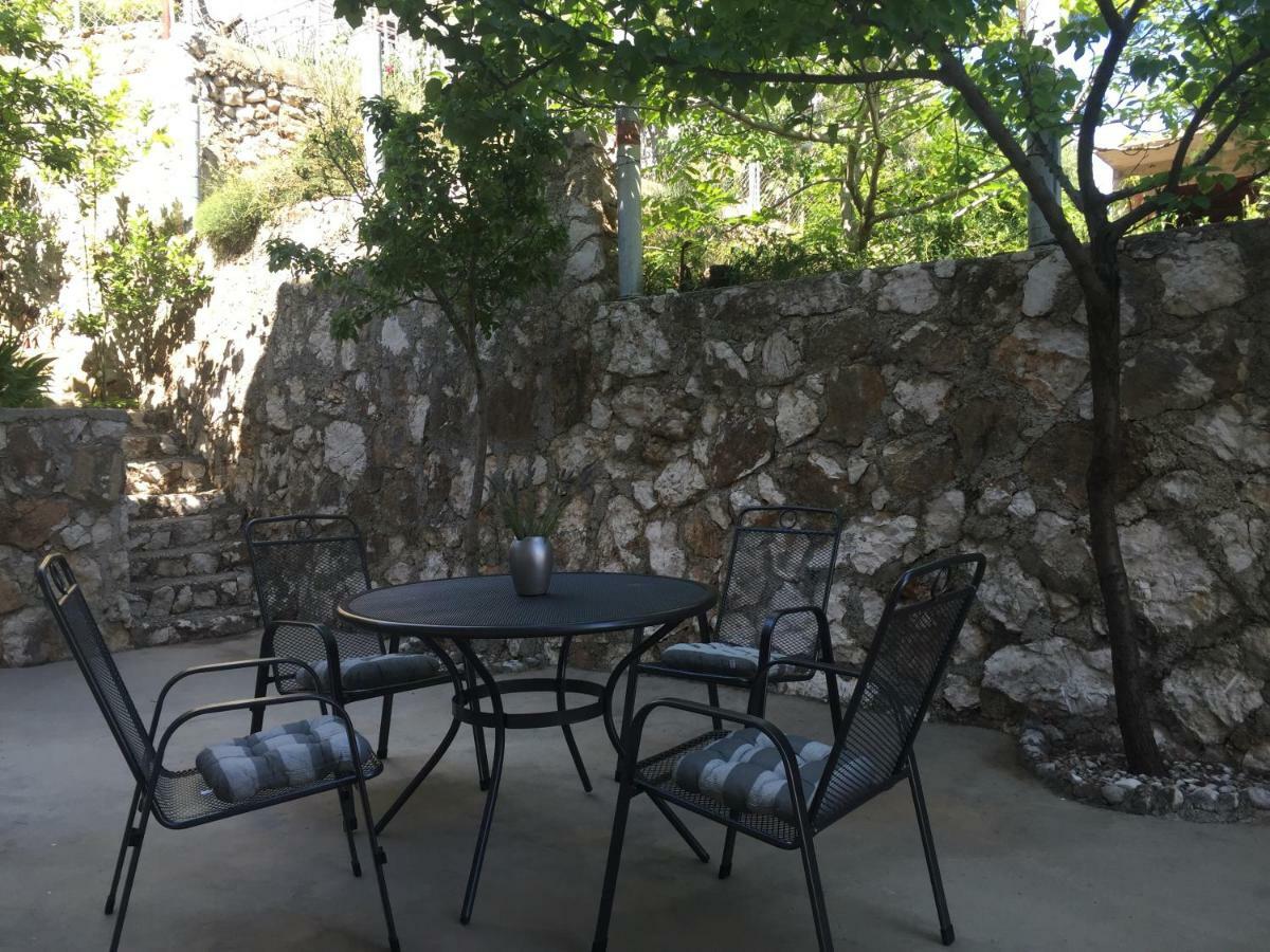 Apartmani Milka I Jozo Omiš Eksteriør bilde
